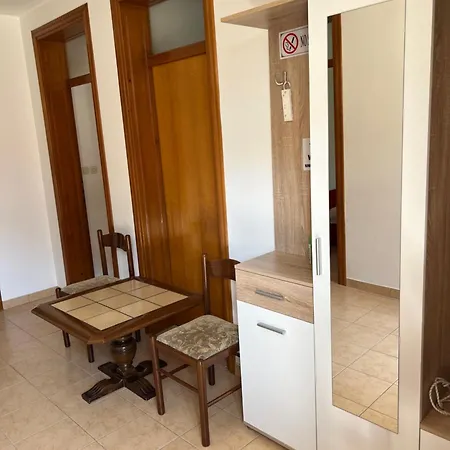 Apartment Cheap House Near The Center Of The Mostar